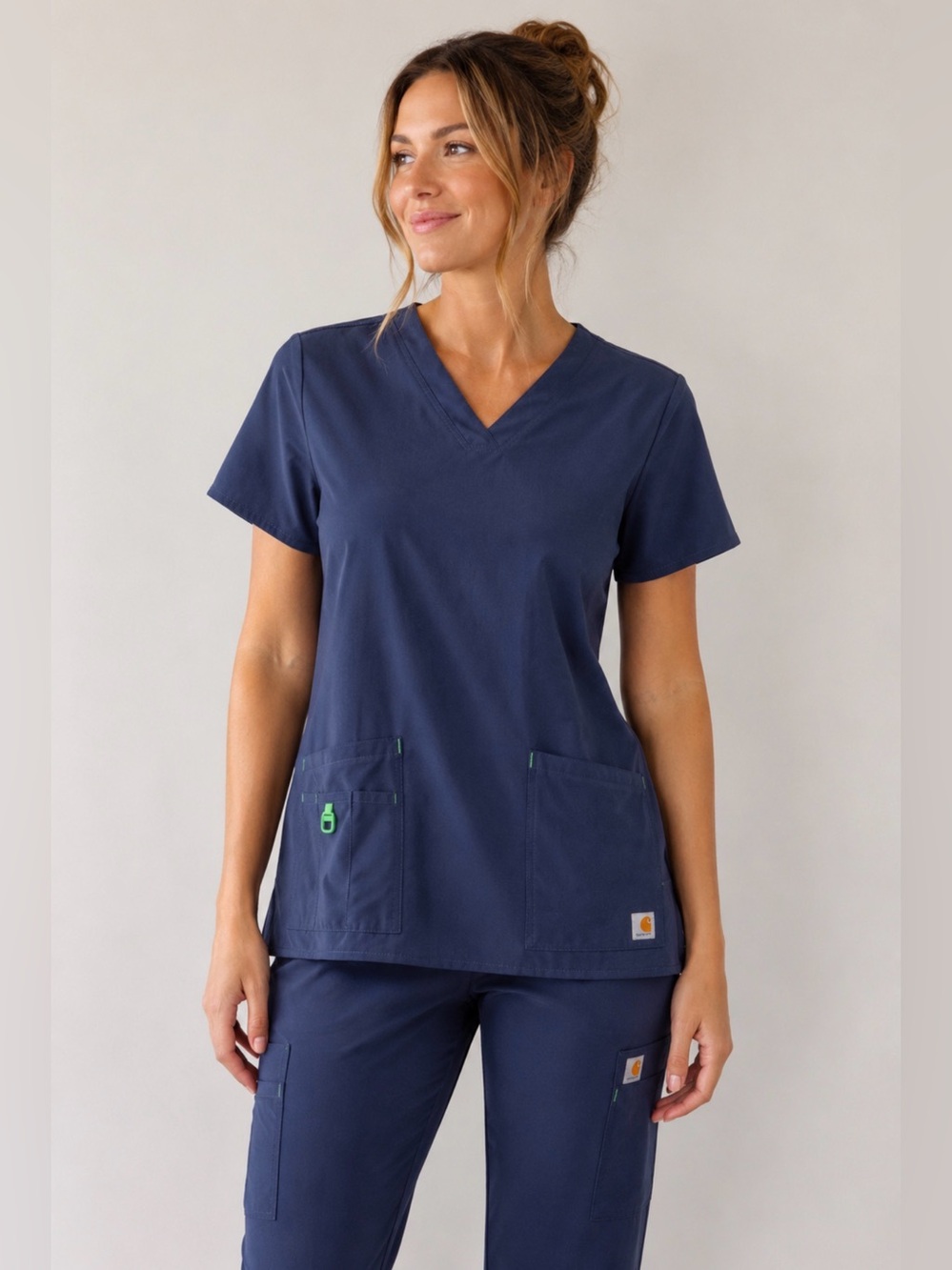 Carhartt Force Women’s XL Navy Modern Fit V-Neck Scrub Top